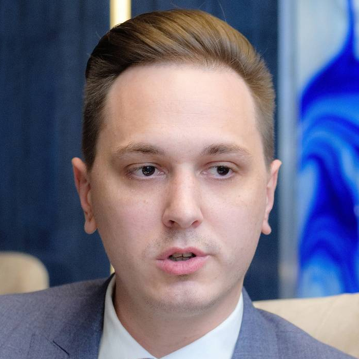 Автогонщик Алексей Голубев